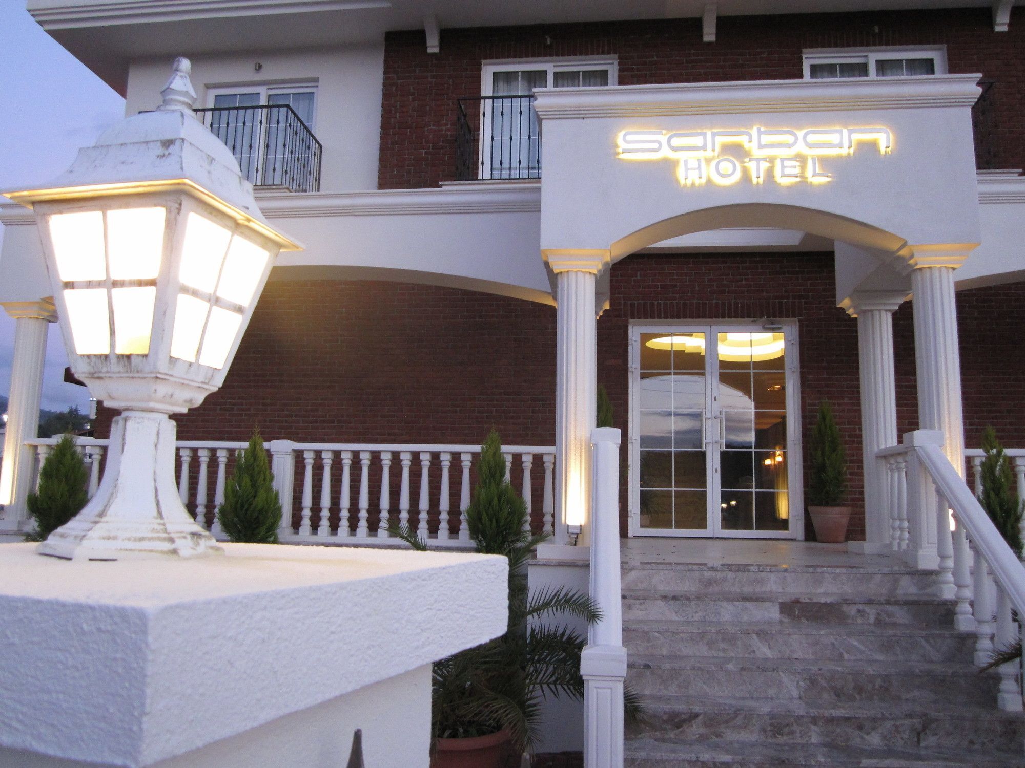 Otel Sarban 2*